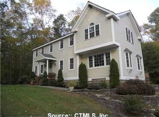 14 Kings Grant Rd, Clinton, CT 06413