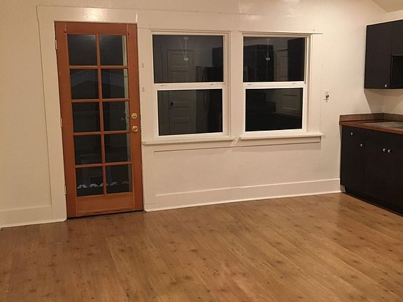 4th image of 1538 Fern St #2
