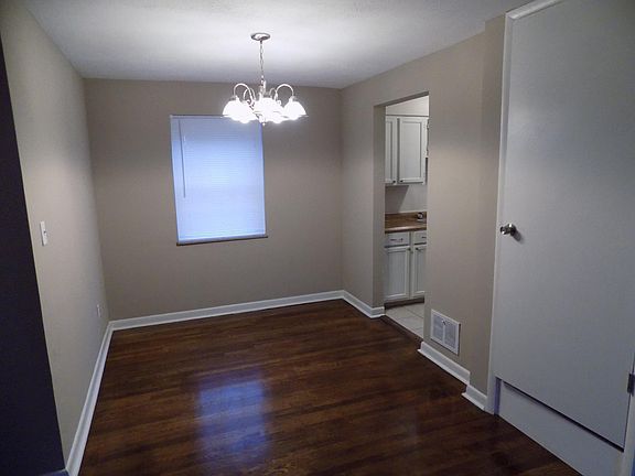 5th image of 2241 Townhill Dr