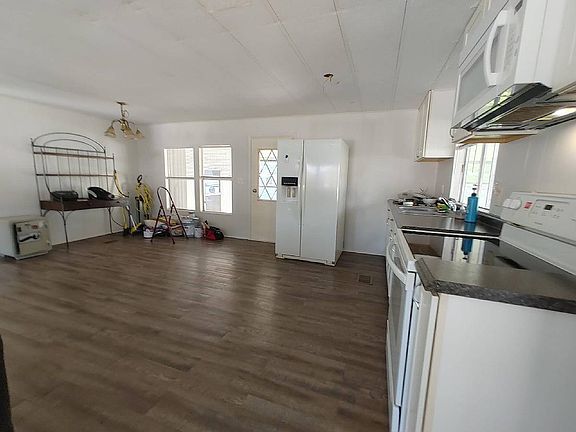 3rd image of 2247 NW 48th Ct #140
