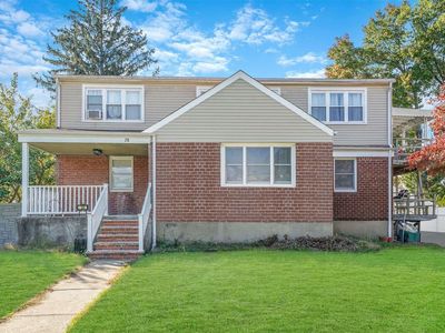 28 Green Avenue, Lynbrook, NY, 11563