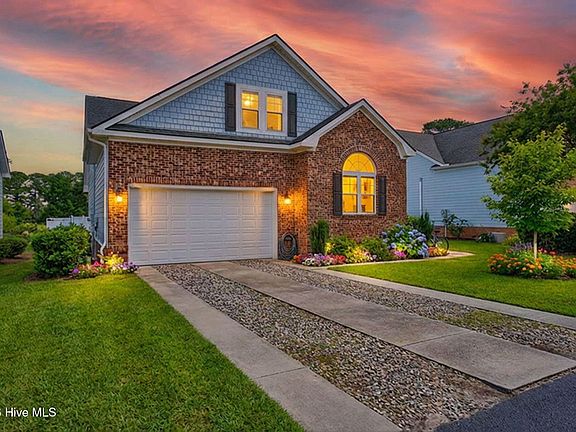 3rd image of 5086 Glen Cove Drive SE
