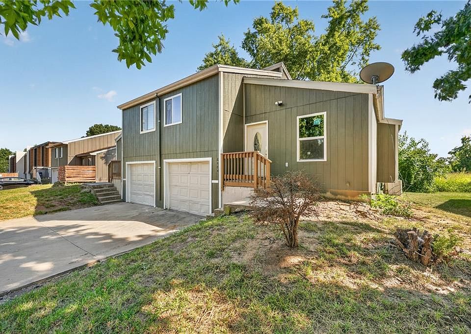 2nd image of 8486 Lane Dr
