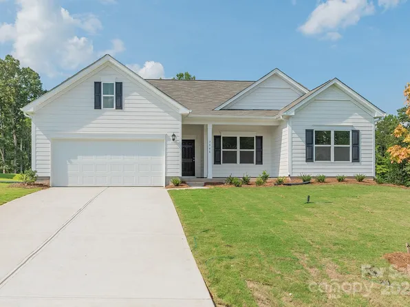 7546 Bridle Ct, Sherrills Ford, NC 28673