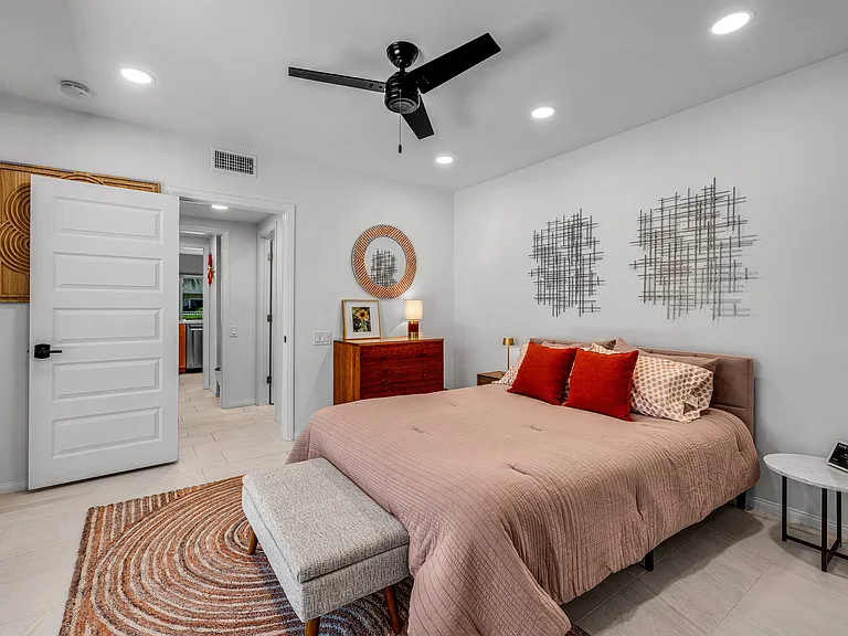 1833 S Araby Dr #9 — Photo 17