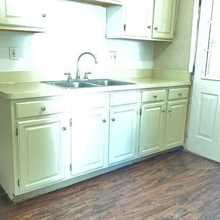 5th image of 1540 E 256th Right