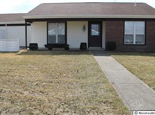911 Liverpool Cir #B, Manchester Township, NJ 08759