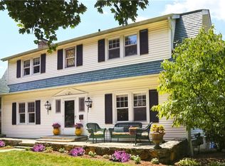 36 Washburn Rd, Mount Kisco, NY 10549