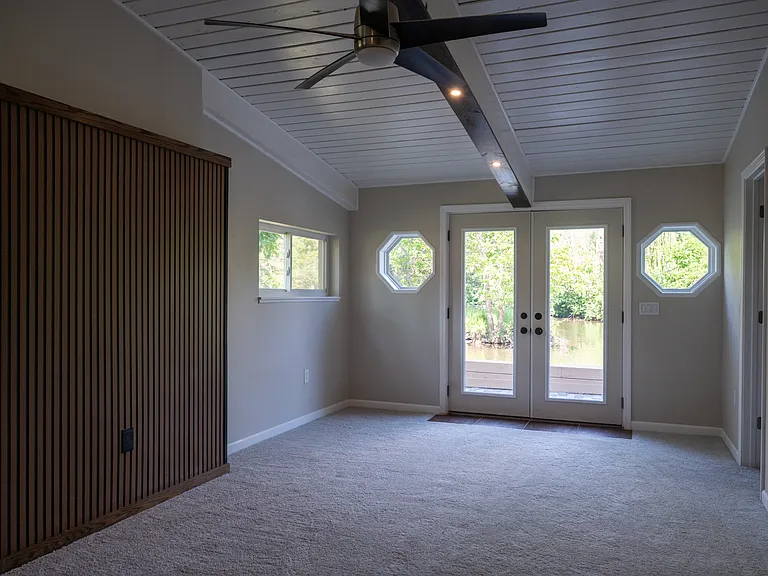 375 Lamothe Dr — Photo 9