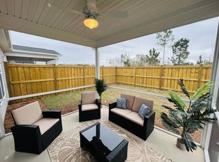 2889 Southern Magnolia Dr, Winnabow, NC 28479