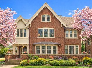 3048 N Shepard Ave, Milwaukee, WI 53211