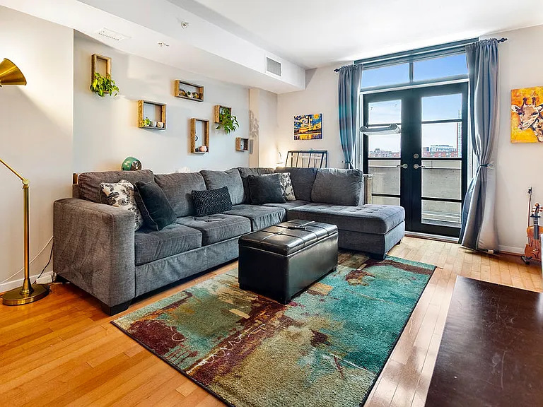 437 New York Ave NW #420 — Photo 9