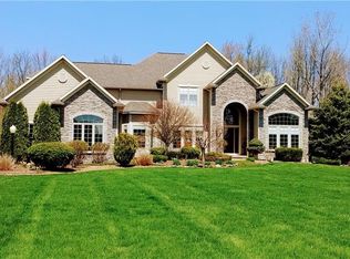 8181 Cranes Watch Cir, Baldwinsville, NY 13027