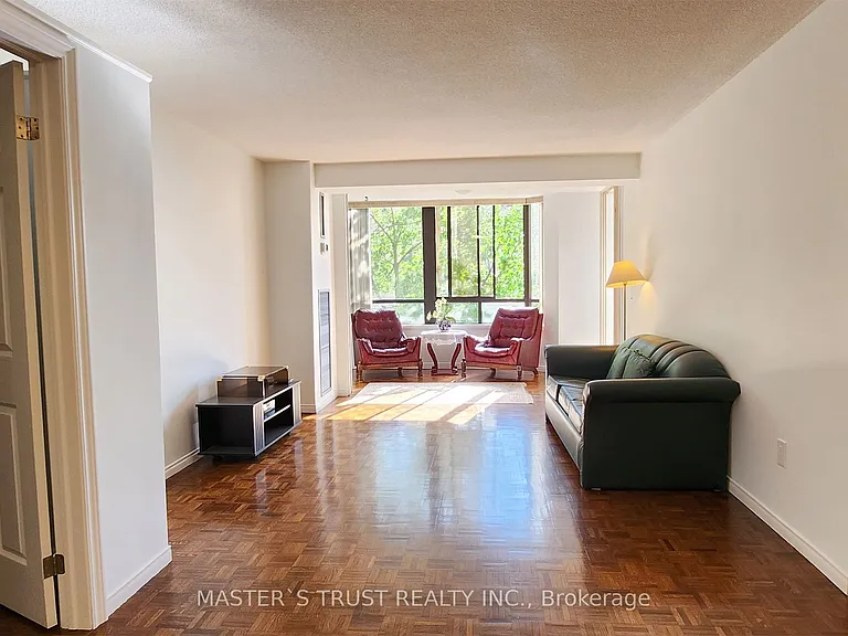 195 Saint Patrick St #404B — Photo 9