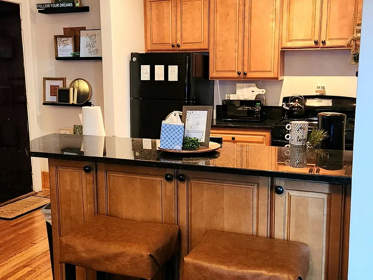 2681 Euclid Heights Blvd #3 — Photo 4