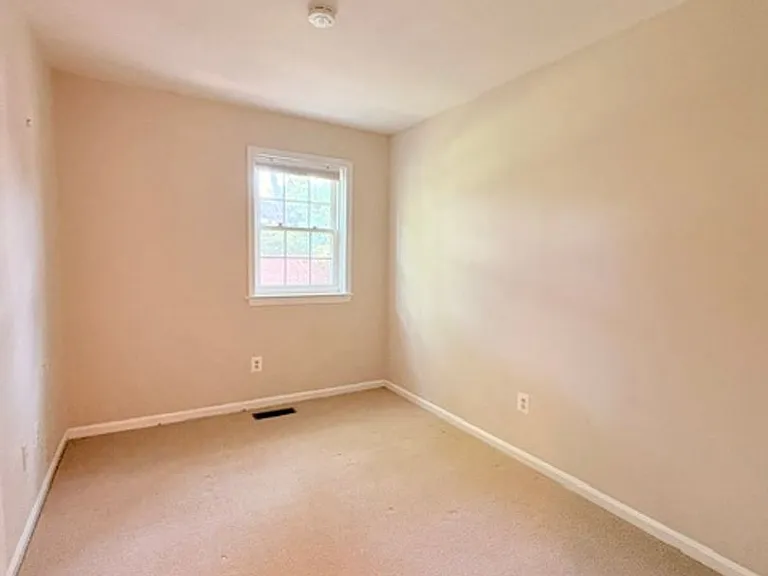 6718 Kenwood Forest Ln — Photo 21