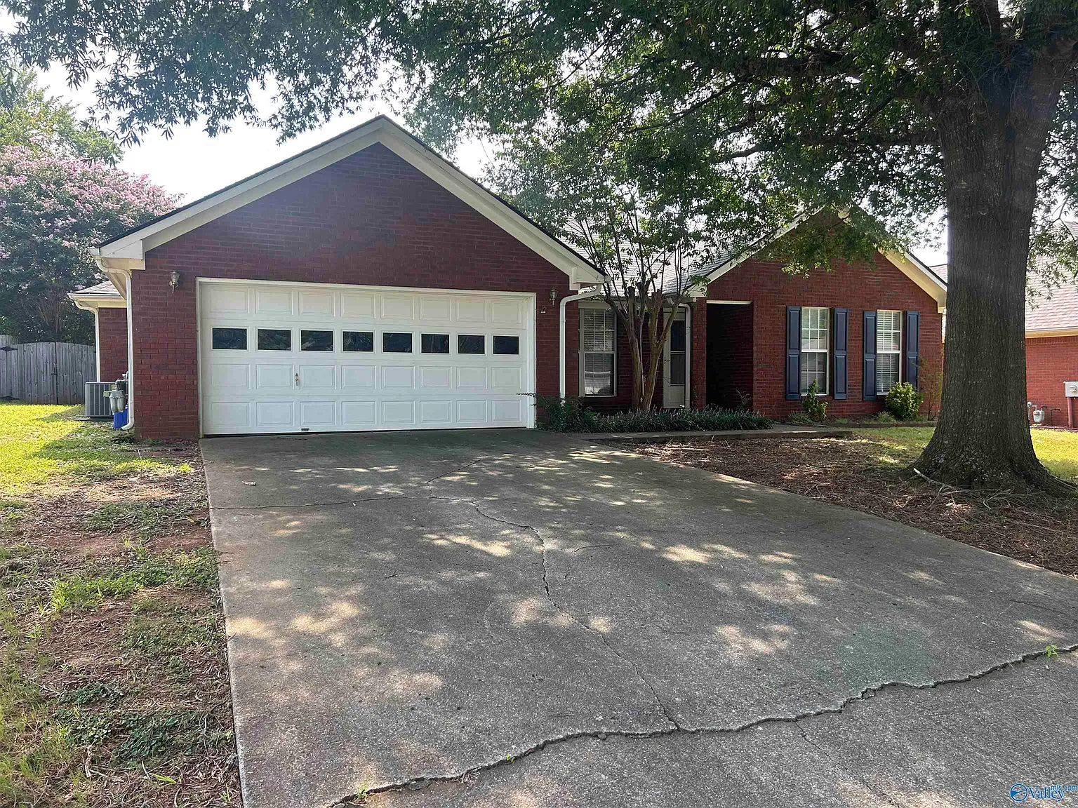 3 bed, 2.0 bath, 1629 sqft, $1,750 — Photo 1
