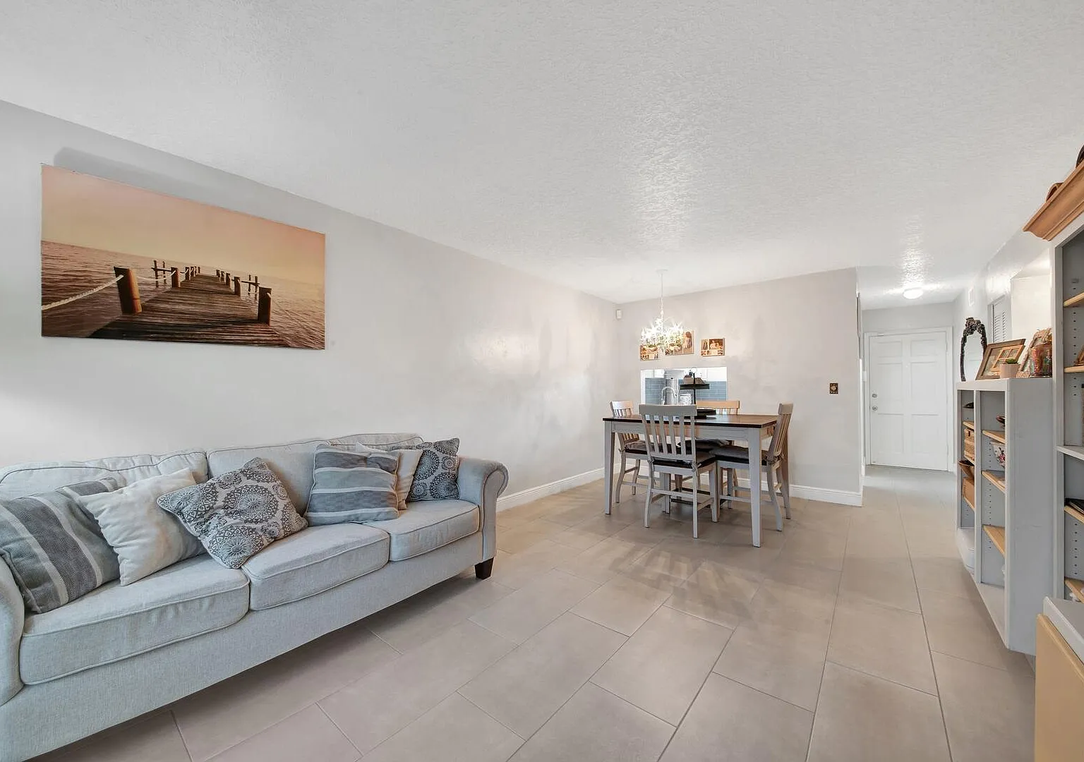 2 bed, 1.0 bath, 894 sqft, $1,800 — Photo 4