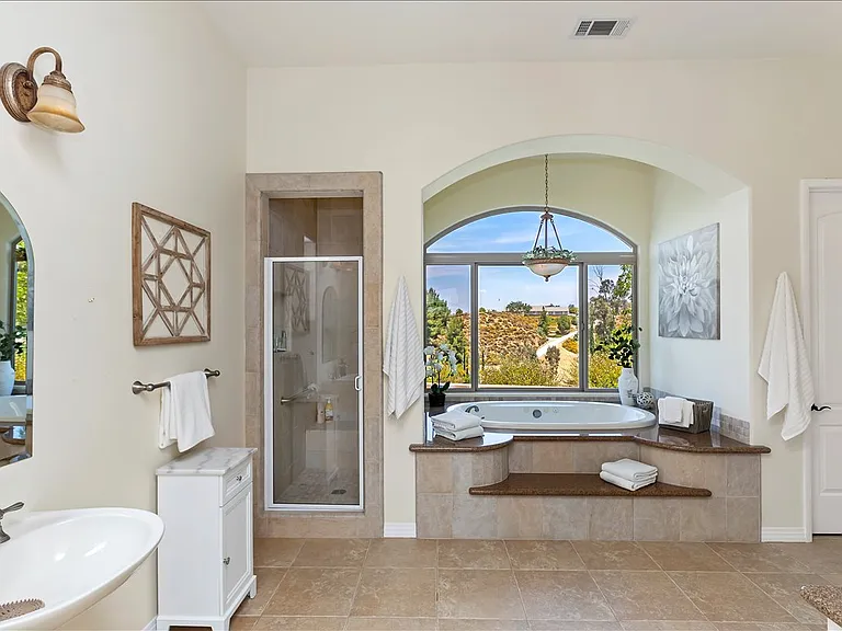 37605 Via De Los Arboles — Photo 22