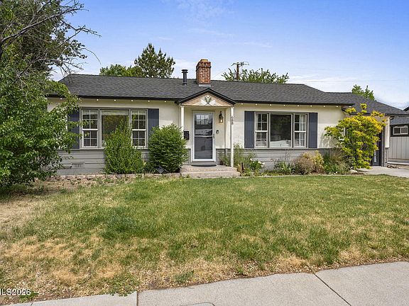 5th image of 688 Arbutus St