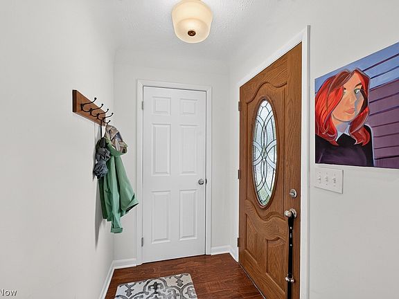 5th image of 29512 Wolf Rd