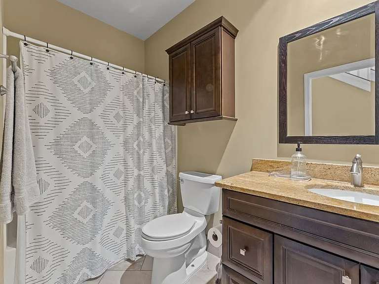 155 Devon Cir — Photo 18