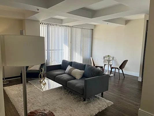 Rented by Stonehenge NYC LLC | media 2