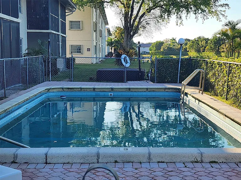 8705 NW 38th Dr #7B — Photo 27