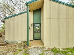 544 Murray Ln, Strang, OK 74367