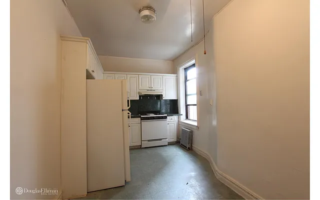 Rented by Douglas Elliman | media 4