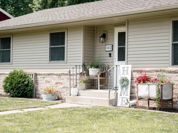 302 E 8th St, Starbuck, MN 56381