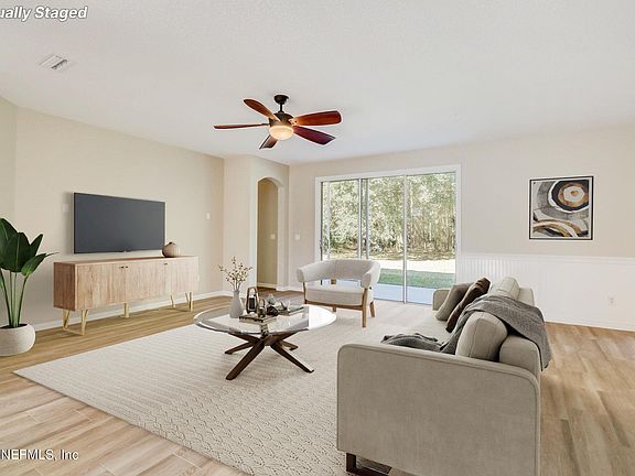 3rd image of 12188 EVANS OAK Court