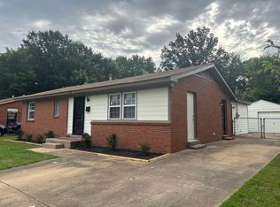 1262 S White Station Rd, Memphis, TN 38117