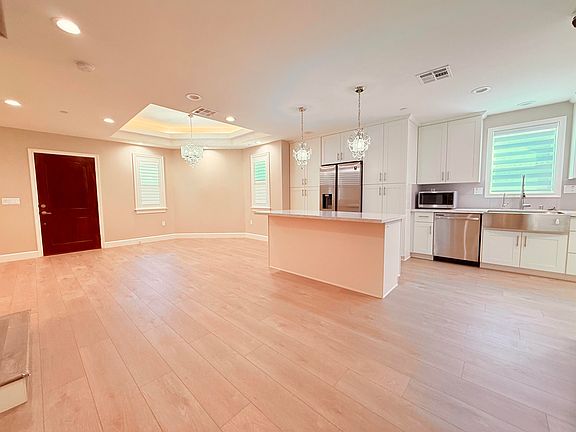 5th image of 432 S Alhambra Ave APT D
