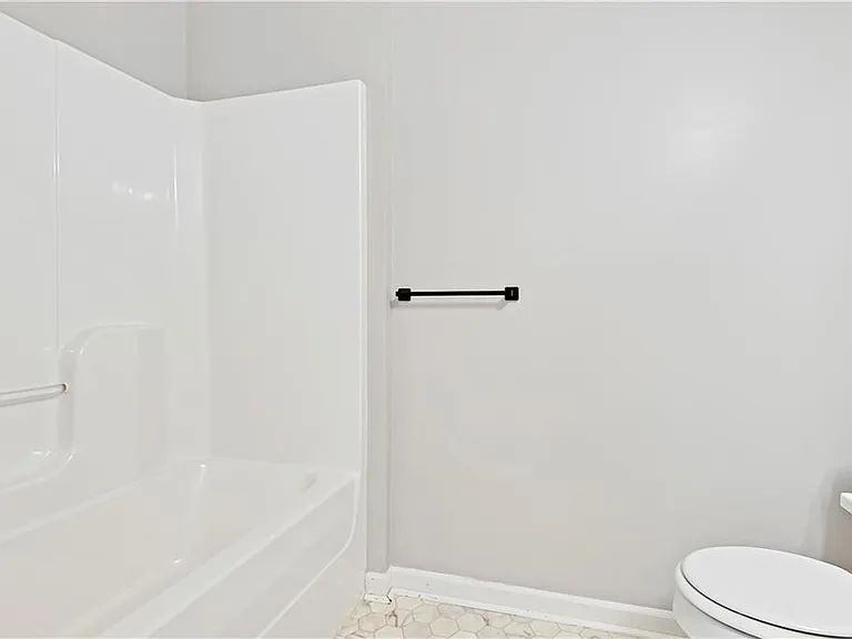1403 S 5th St E — Photo 14