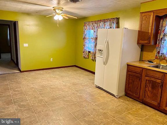 4th image of 114 Sherry Dr