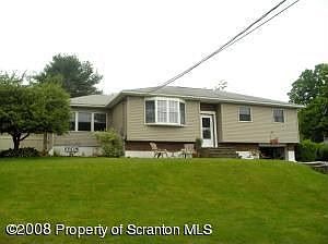 2nd image of 402 Carnation Dr