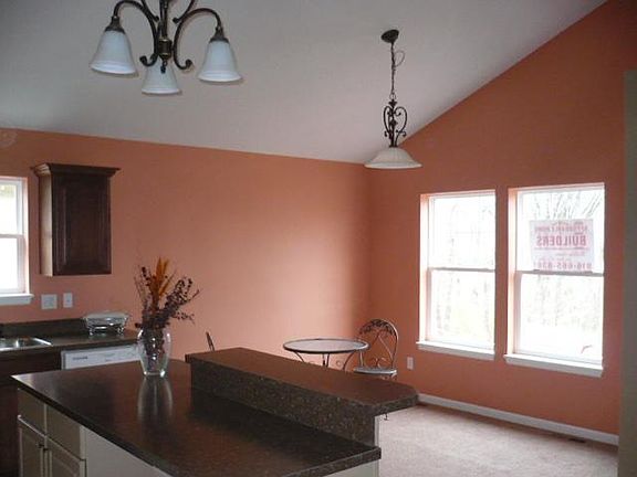 4th image of 2119 39th St