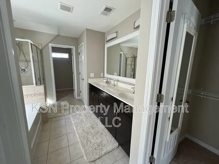 148 Tahoe Dr — Photo 33