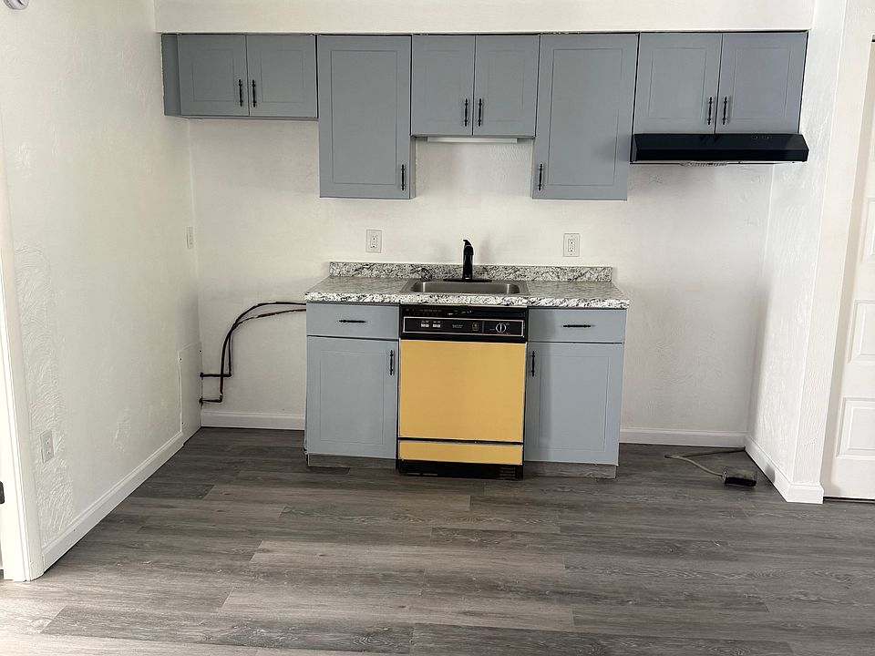 1st image of 181 Oak Manor Dr #181