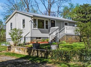 125 Lower Edgewood Rd, Candler, NC 28715