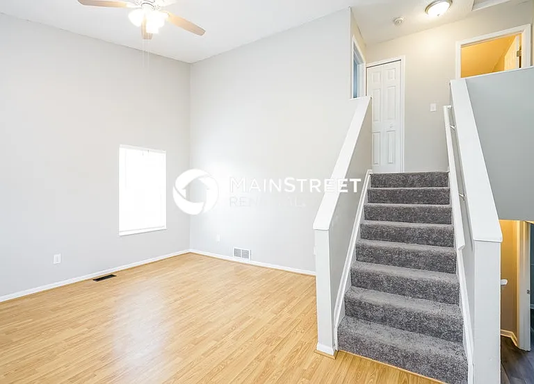 1623 Butterfly Ct — Photo 5