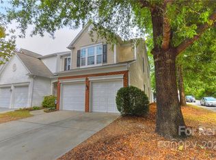 8919 Kirkley View Ct, Charlotte, NC 28277