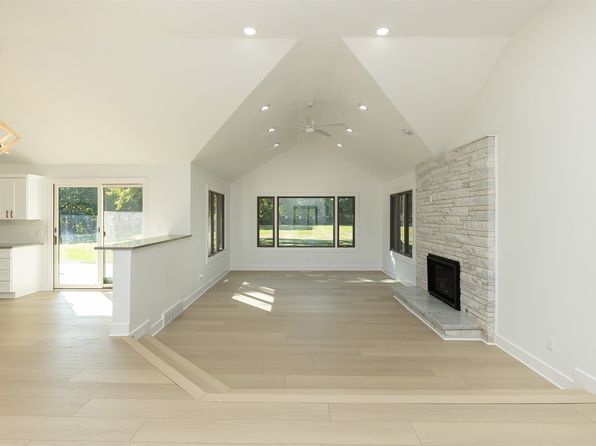 10318 NW 106th Ave, Granger, IA 50109