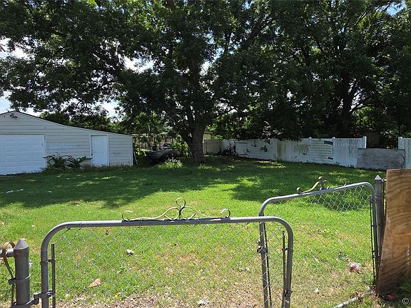 5th image of 1102 S Tinker Ave