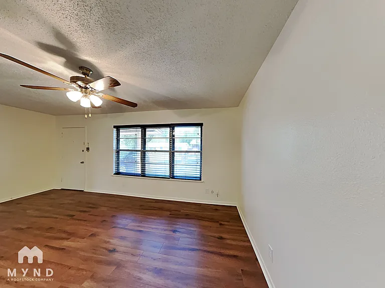 4802 Hilldale Dr — Photo 13