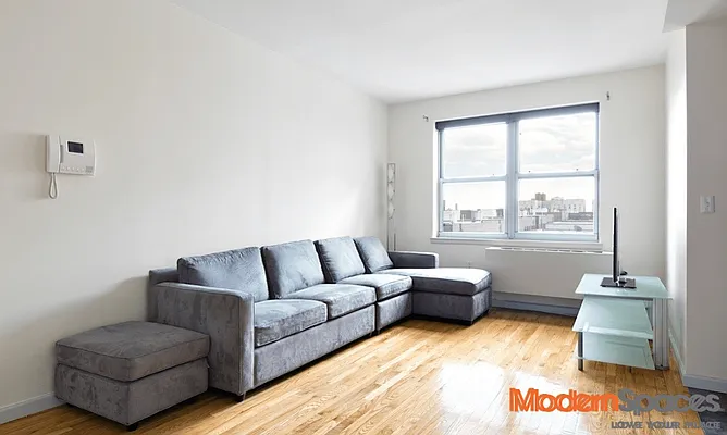 Rented by Modern Spaces | media 11