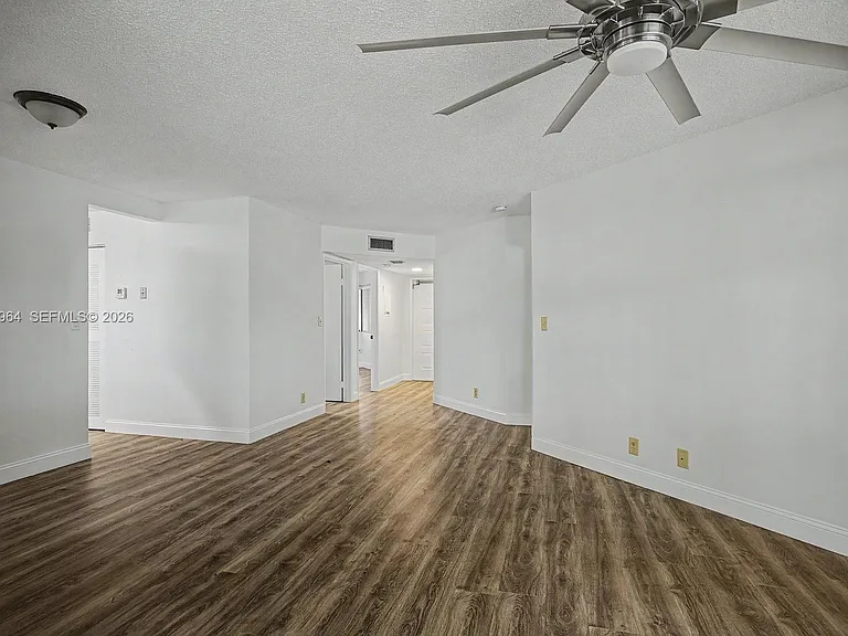 15575 Miami Lakeway N #206 — Photo 4