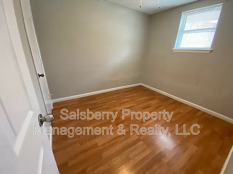 1202 NW 3rd Ave — Photo 5