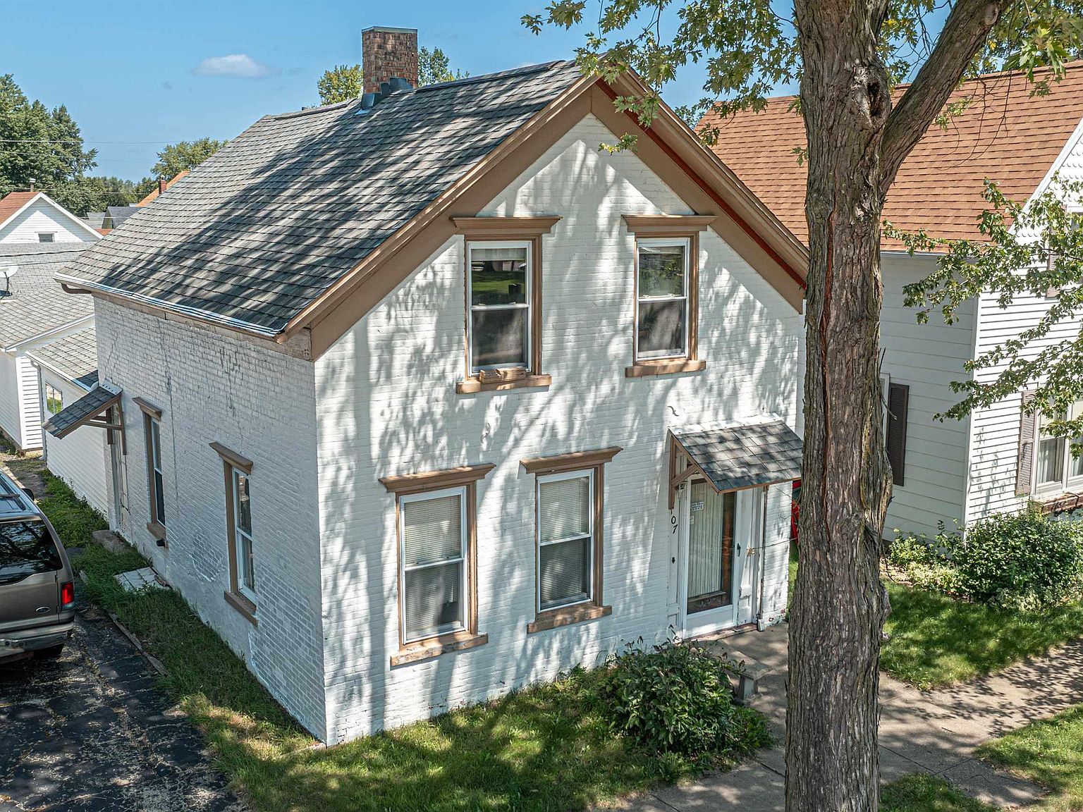 107 E Evergreen St, Elmwood, IL 61529 Zillow